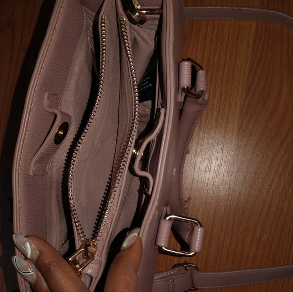 Women's nude BeBe crossbody/clutch purse with compartments - Picture 8 of 12